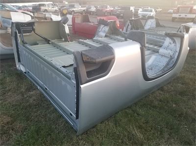 2020-2023 CHEVY SILVERADO 8 FOOT SINGLE WHEEL BOX #EBTX12 $1300