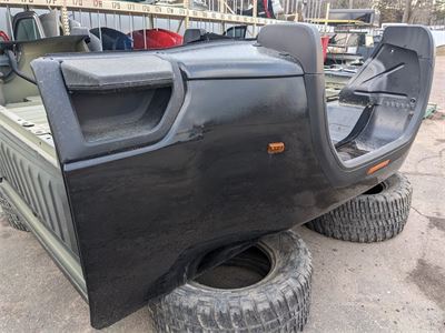 2020-2022 GMC SIERRA 3500 8 FOOT DUALLY BOX #PAUPL4 $1800