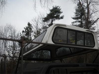 #5 White Fiberglass 8′ Topper $250